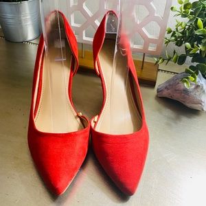 EXPRESS RED PUMP